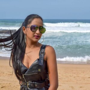 Délice de passion dans le noir Amira - rencontre-Beurette-Sarcelles