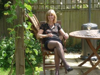 Colette, 58 ans : protocole strict pour soumis sérieux rencontre-BDSM-Beauvais