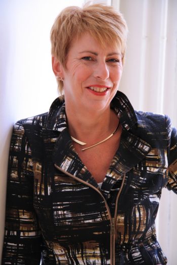 Mon compte en banque te fera trembler rencontre-Dominatrice-Soissons