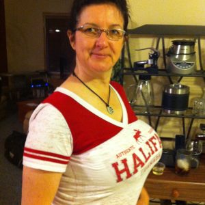 T’as la bite dure pour une nana en manque ? Valérie - rencontre-Milf-Dieppe