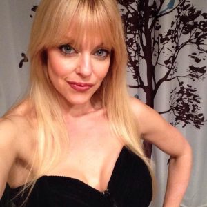 Chloé - rencontre-MILF-Colombes