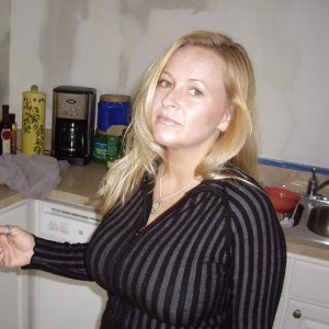 Quand les enfants dorment… Julie - rencontre-Milf-Saint-Étienne