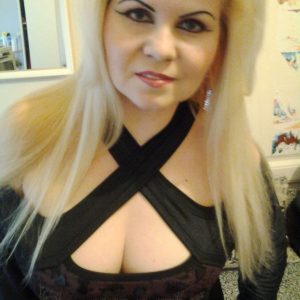 Envie de se faire plaisir Emilie - rencontre-Cougar-Arles