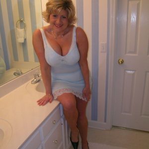 Ancienne comptable qui veut plus d’excitations Amandine - rencontre-Libertine-Châlons-en-Champagne
